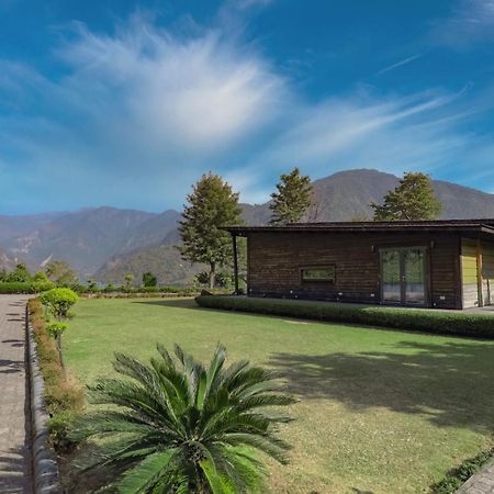 Saffronstays Paradise Pines, Dehradun - Cliff Villa With Valley & Forest Views Zewnętrze zdjęcie