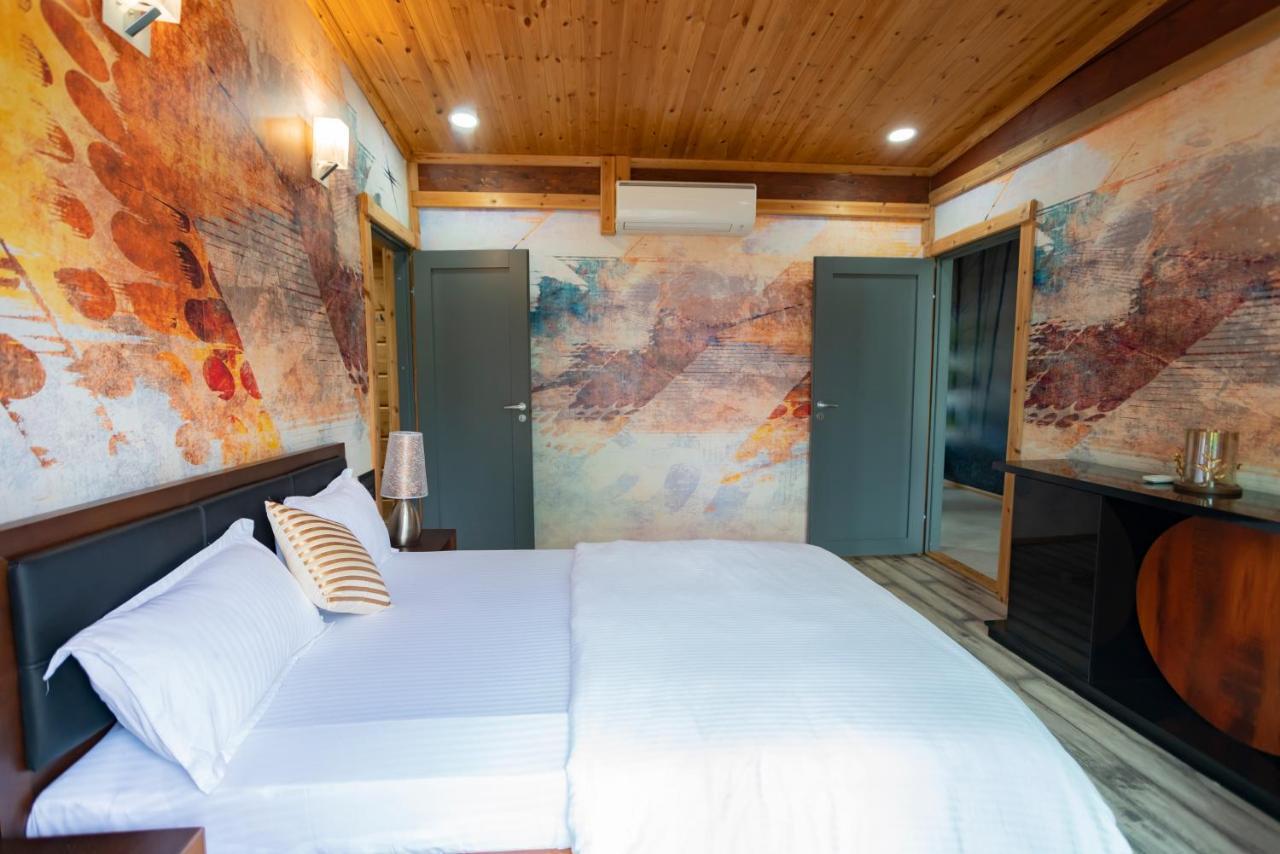 Saffronstays Paradise Pines, Dehradun - Cliff Villa With Valley & Forest Views Zewnętrze zdjęcie