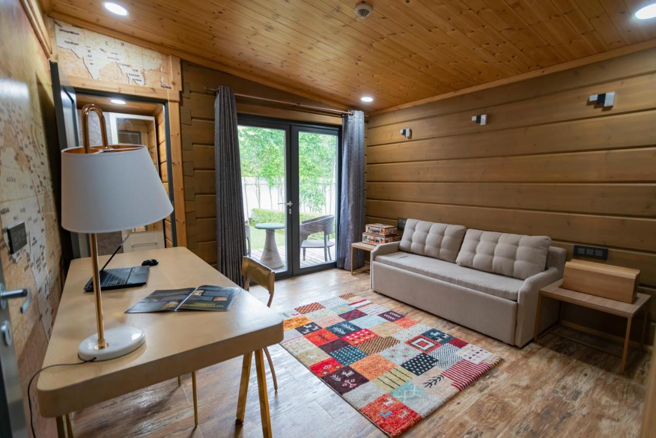 Saffronstays Paradise Pines, Dehradun - Cliff Villa With Valley & Forest Views Zewnętrze zdjęcie
